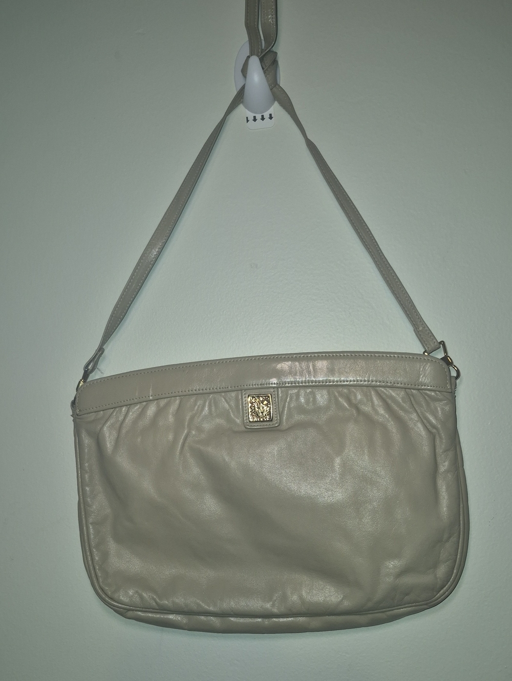 Anne Klein Vintage Leather Shoulder Bag in Light Beige.